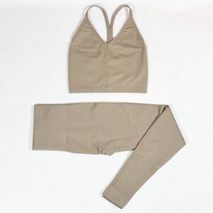 Set Active beige matching set